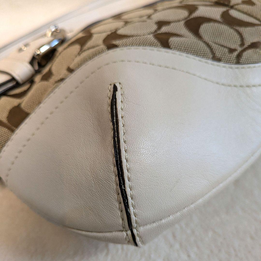 COACH Shoulder Bag Signature WHITE コーチ