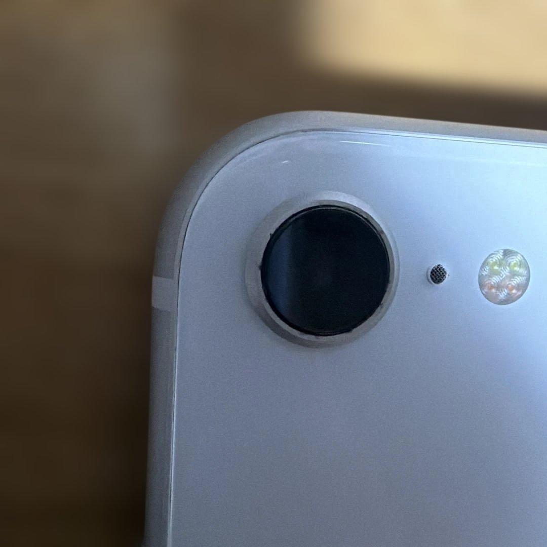 スマートフォン本体 Apple iPhone SE2