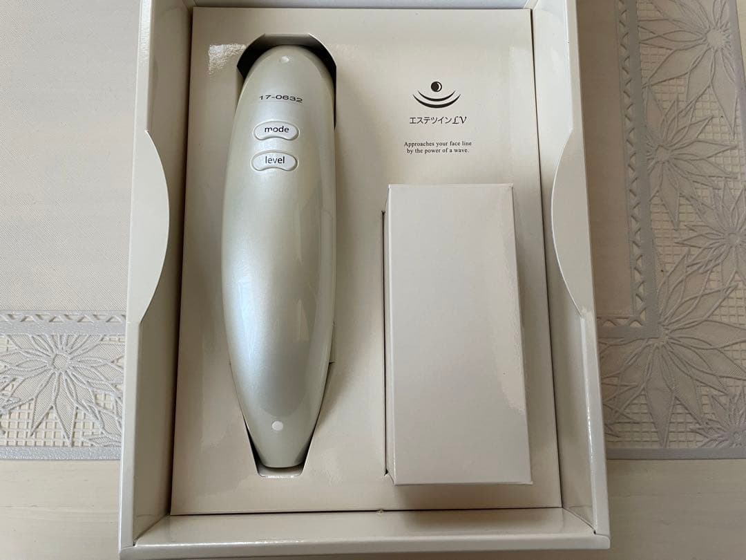 【値下げ】エステツイン LV 美顔器 専用ジェル付き エステ店取り扱い商品