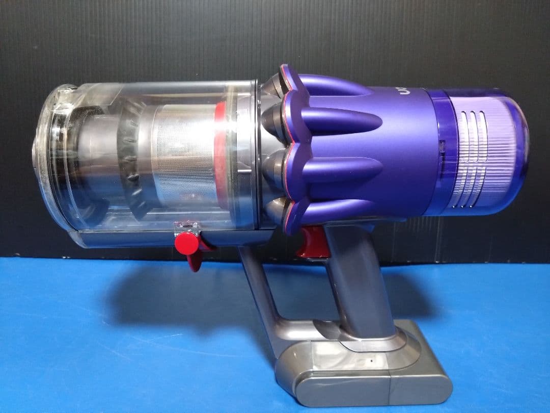 dyson‼️お買い得品！デジタルスリム フィラフィ SV18