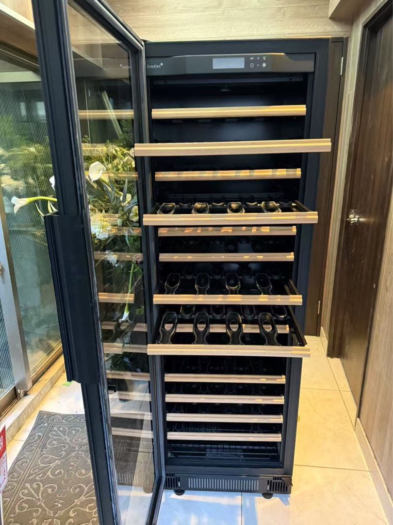 EUROCAVE エージング用ワインセラー V-259V3