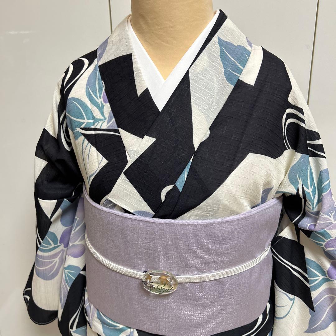 浴衣 ユカタ ゆかた ポリ100% Mサイズ 白✖️黒✖️薄い紫 M