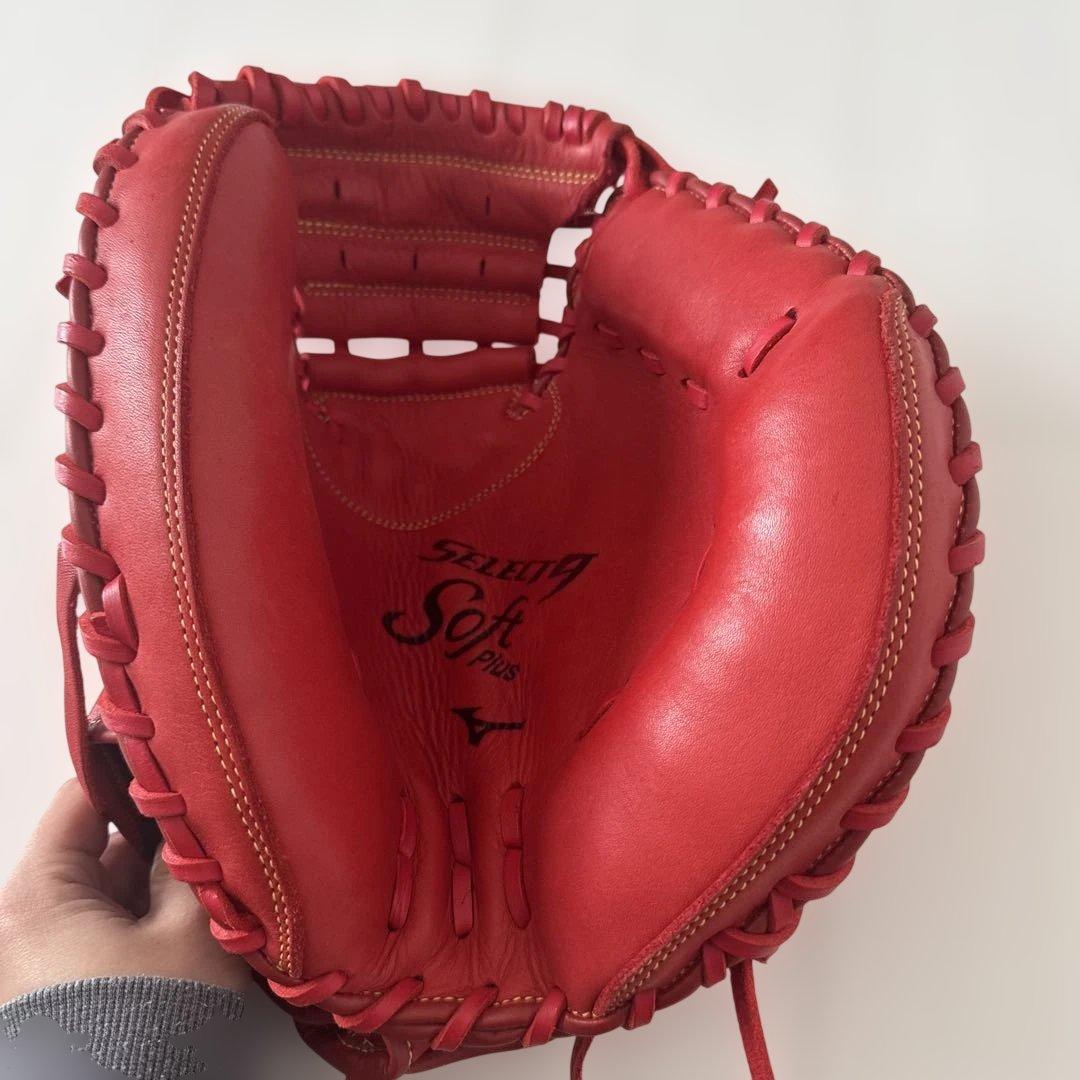 Mizuno 軟式捕手用右投げ用グローブ レッド大人用