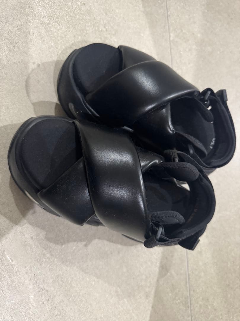 SLY AIR VOLUME SOLE サンダル ブラック