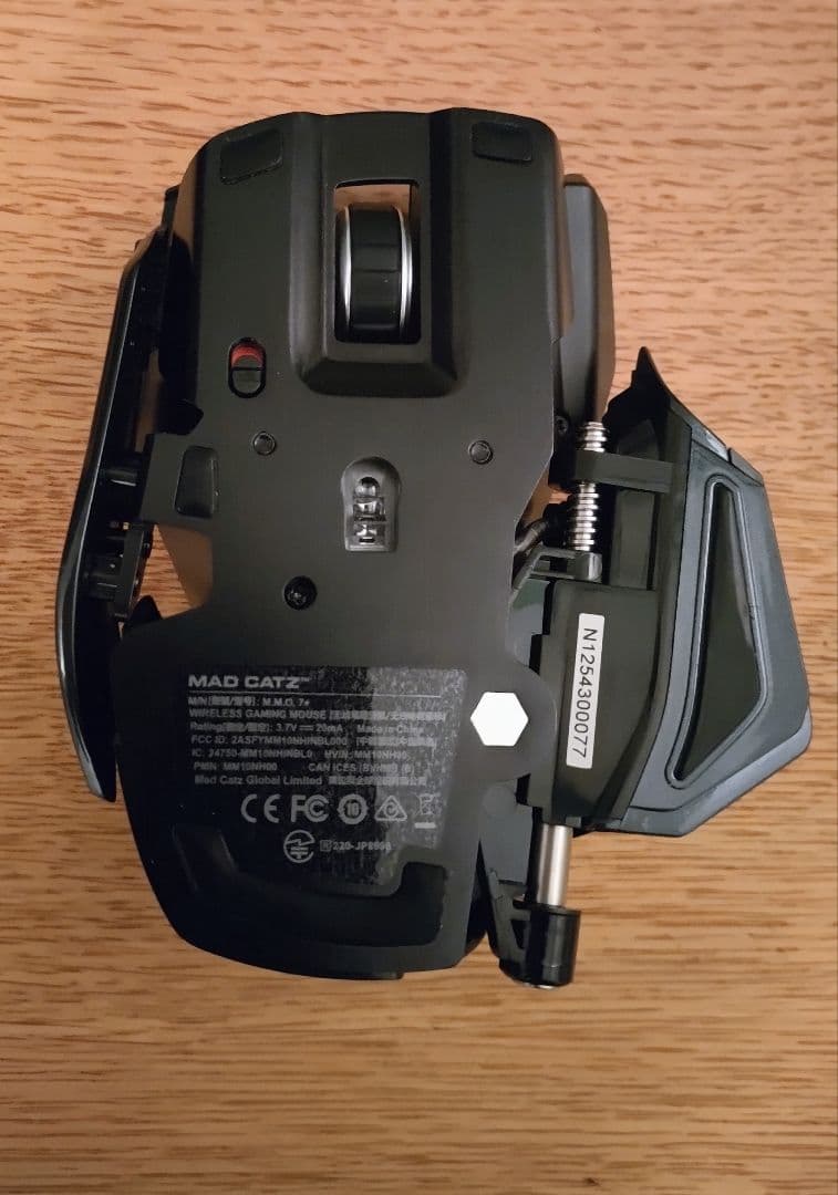 MADCATZ M.M.O.7+ ワイヤレスマウス　ゲーミング　ブラック