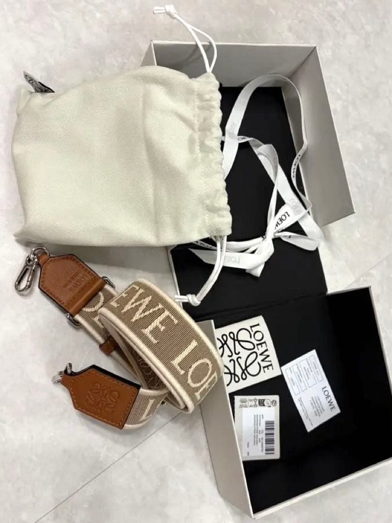 限定SALE新品未使用品 LOEWE タンアナグラムストラップ¥95,700
