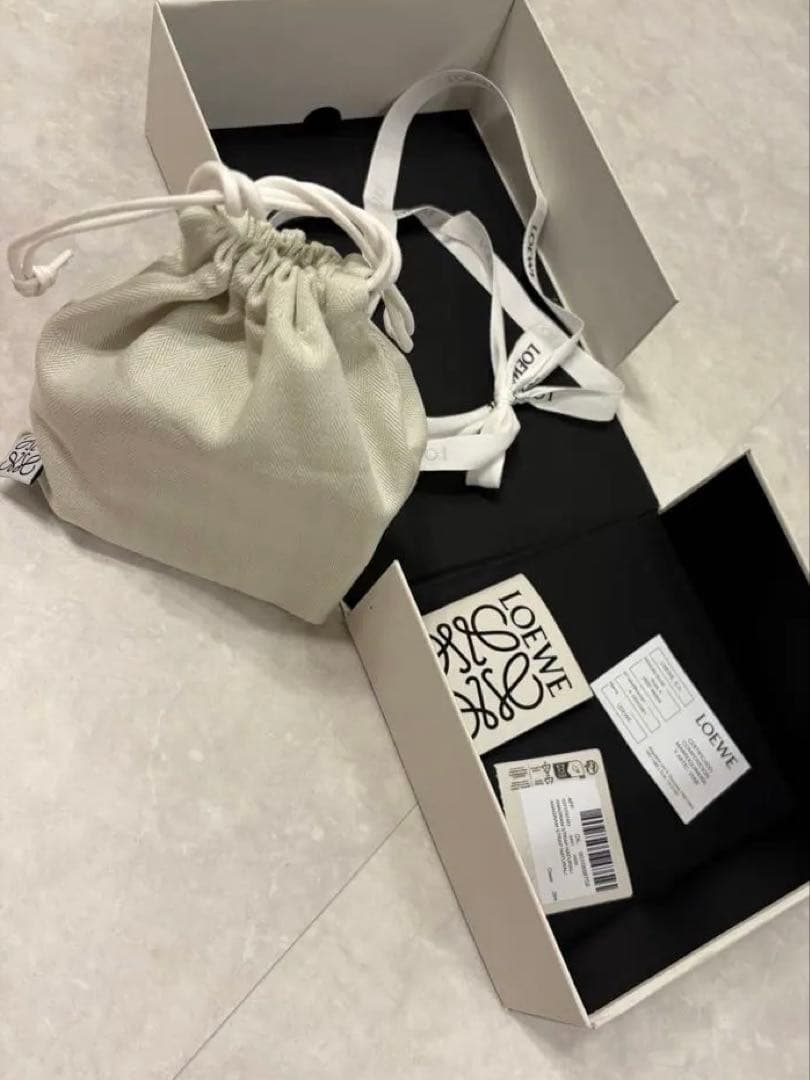 限定SALE新品未使用品 LOEWE タンアナグラムストラップ¥95,700