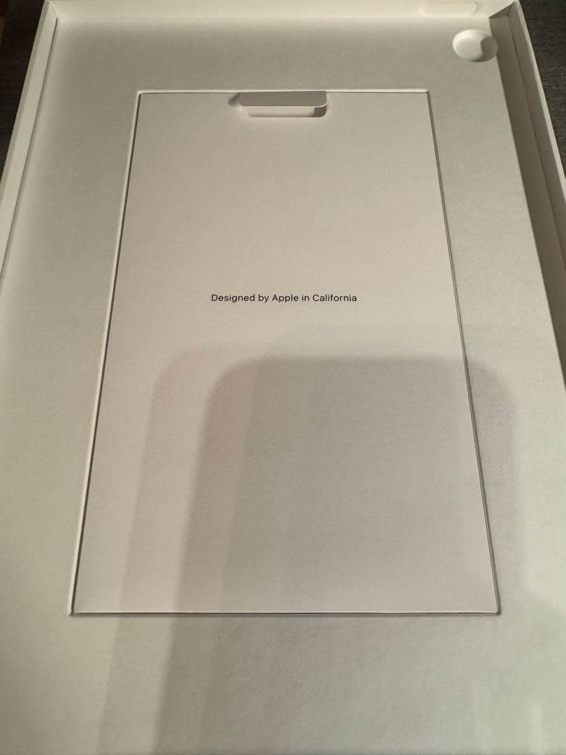 iPad A16 第11世代　Wi-Fi 128GB シルバー