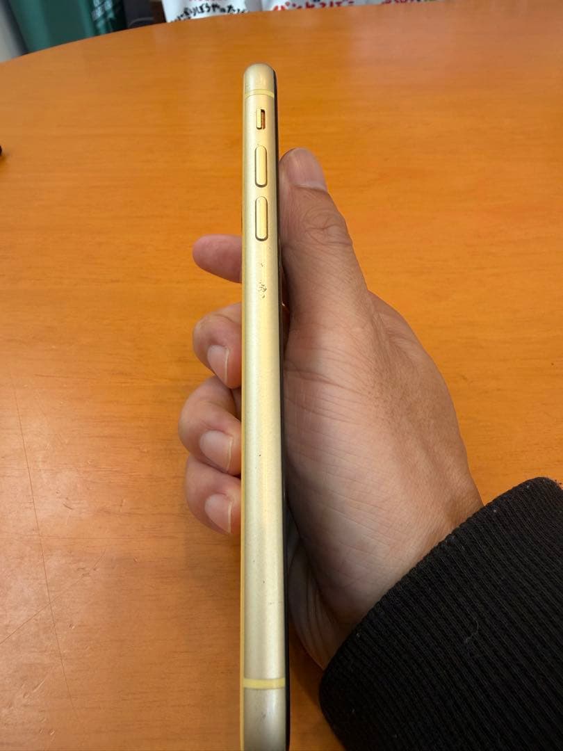 S*）様 iPhoneXRイエロー128GB
