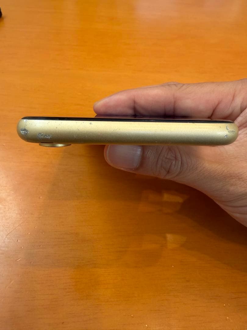 S*）様 iPhoneXRイエロー128GB