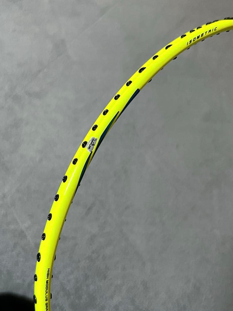 アストロクス77バドミントンラケット / ASTROX 77 4U