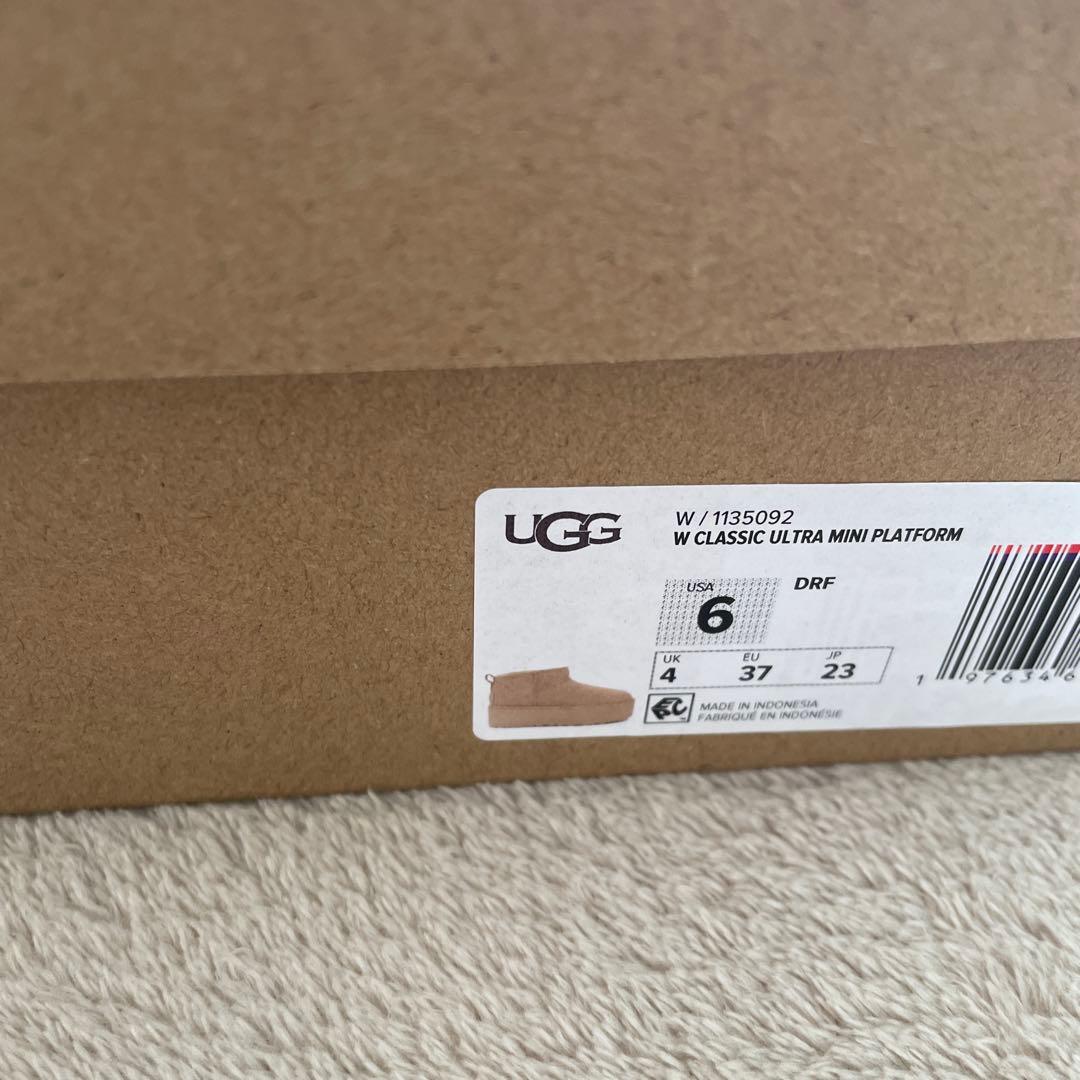 ［正規品］希少カラー UGG クラシック　ウルトラ ミニ プラットフォーム　23