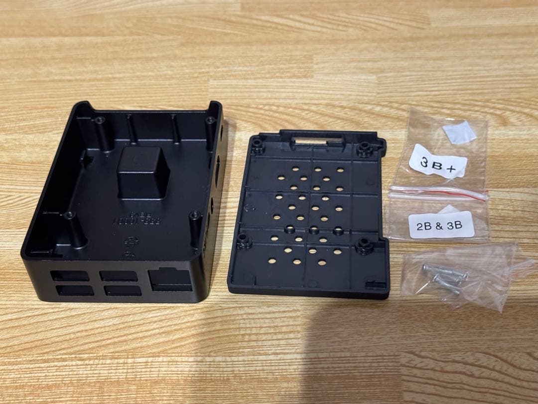 Raspberry Pi3 ModelB+ FLIRC KODIケース 電源付き