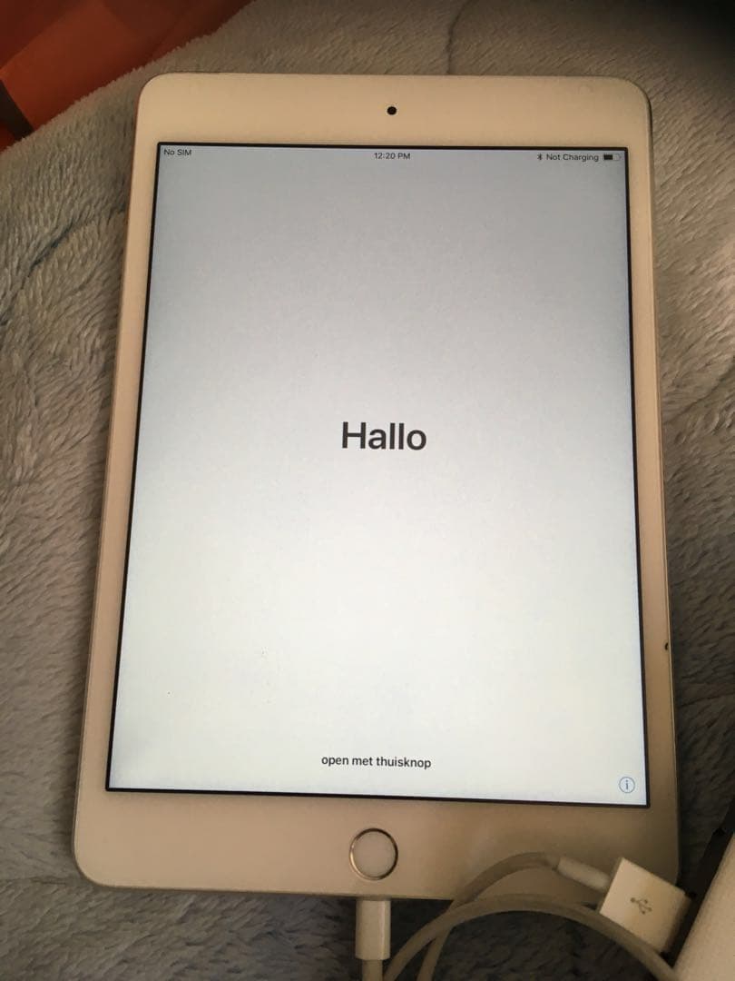 iPad 9.7 32GB、キーボード付き