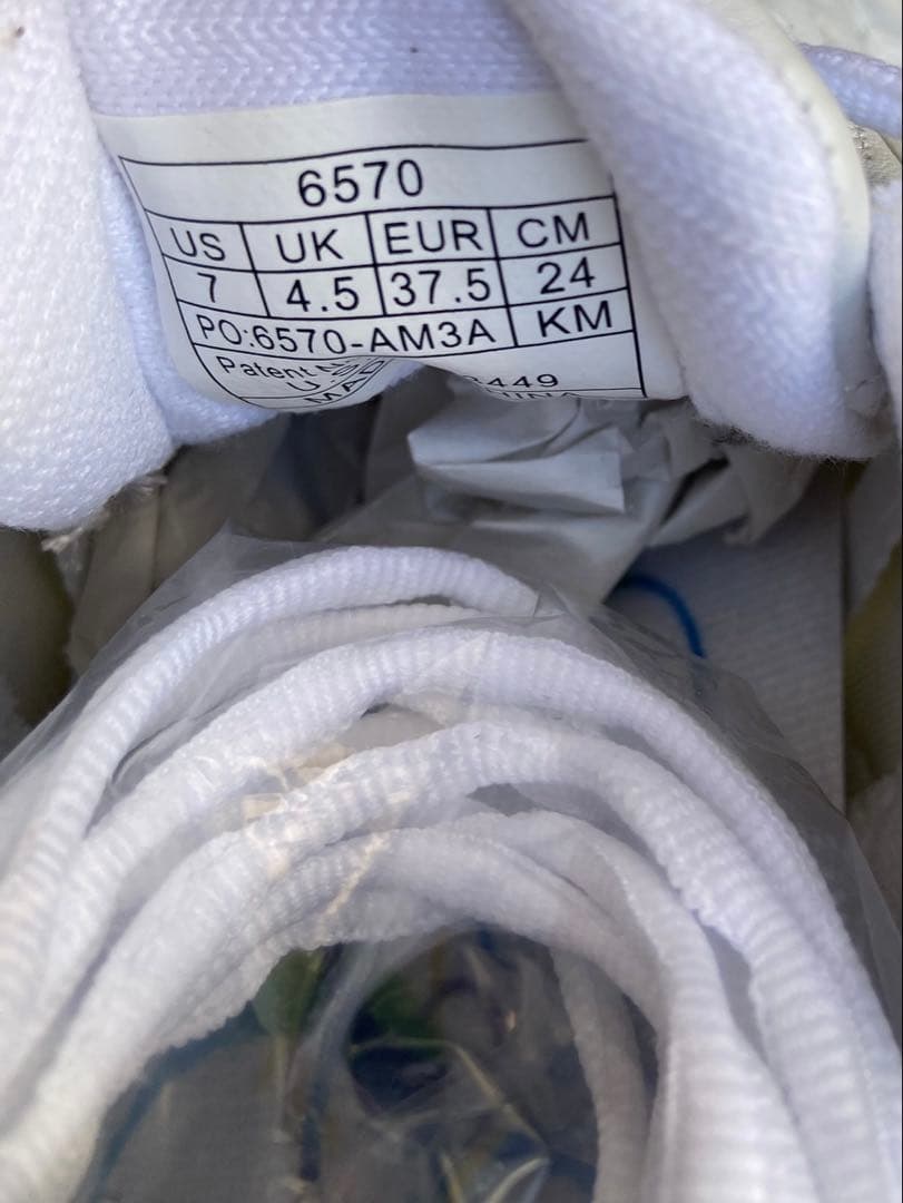 新品未使用　タグ付き　Kaeper チアリーディングシューズ 24cm