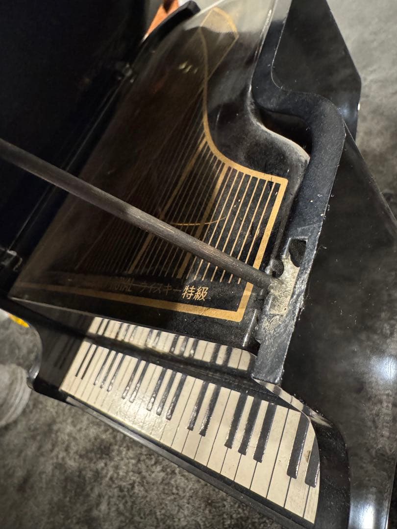 サントリーウイスキー ローヤル ピアノ型ボトル