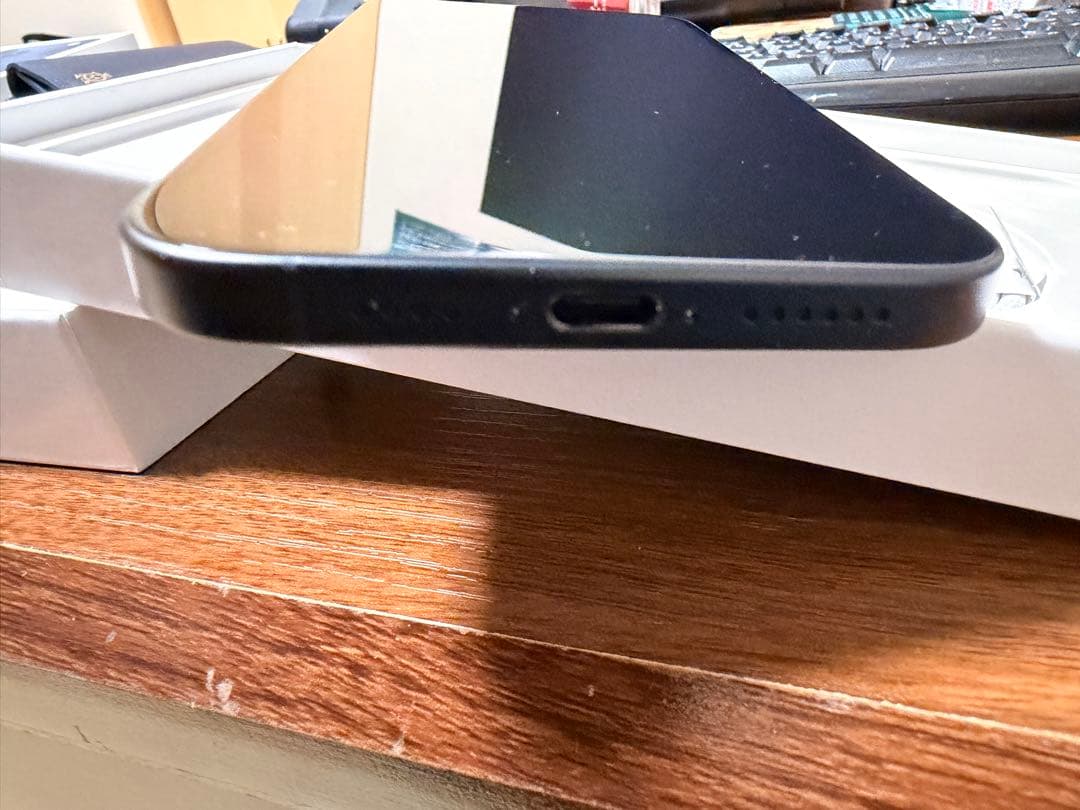 【充放電回数28】iPhone16 PLUS(256GB)ブラック