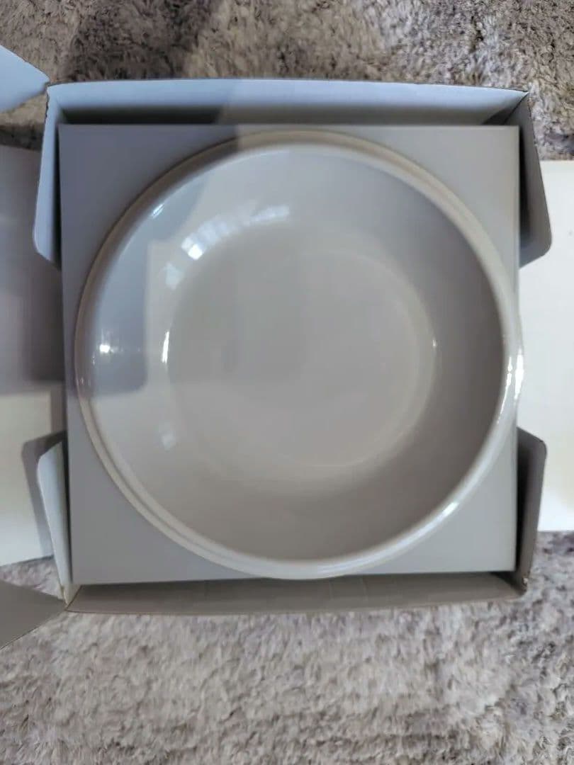 新品未使用　KAKOMI琺瑯鍋 IH鍋 2L 鋳鉄製　鍋料理