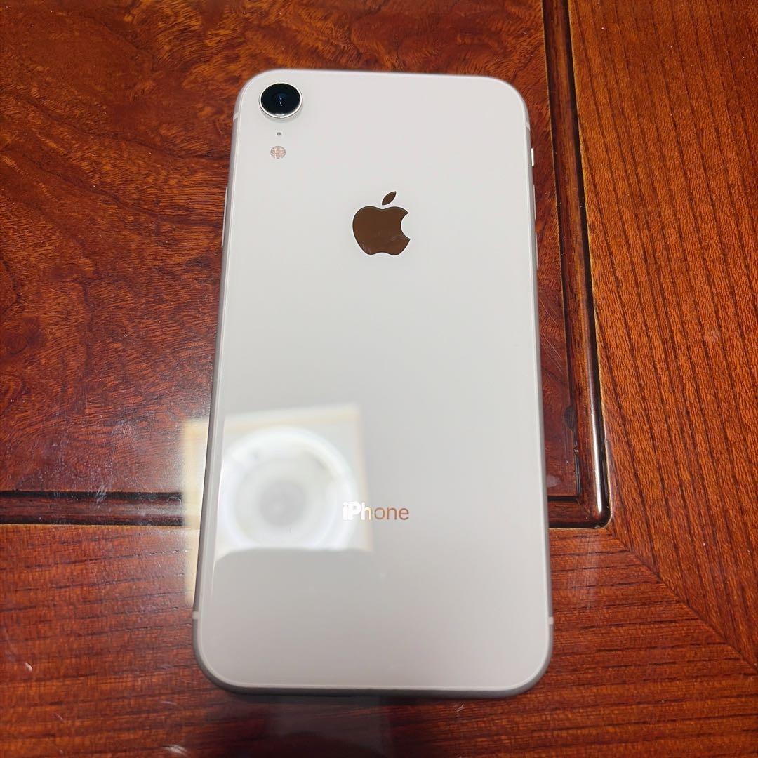 iPhoneXR 本体 64GB ホワイト
