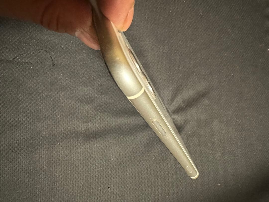 V*d様 Apple iPhone 11 白 本体