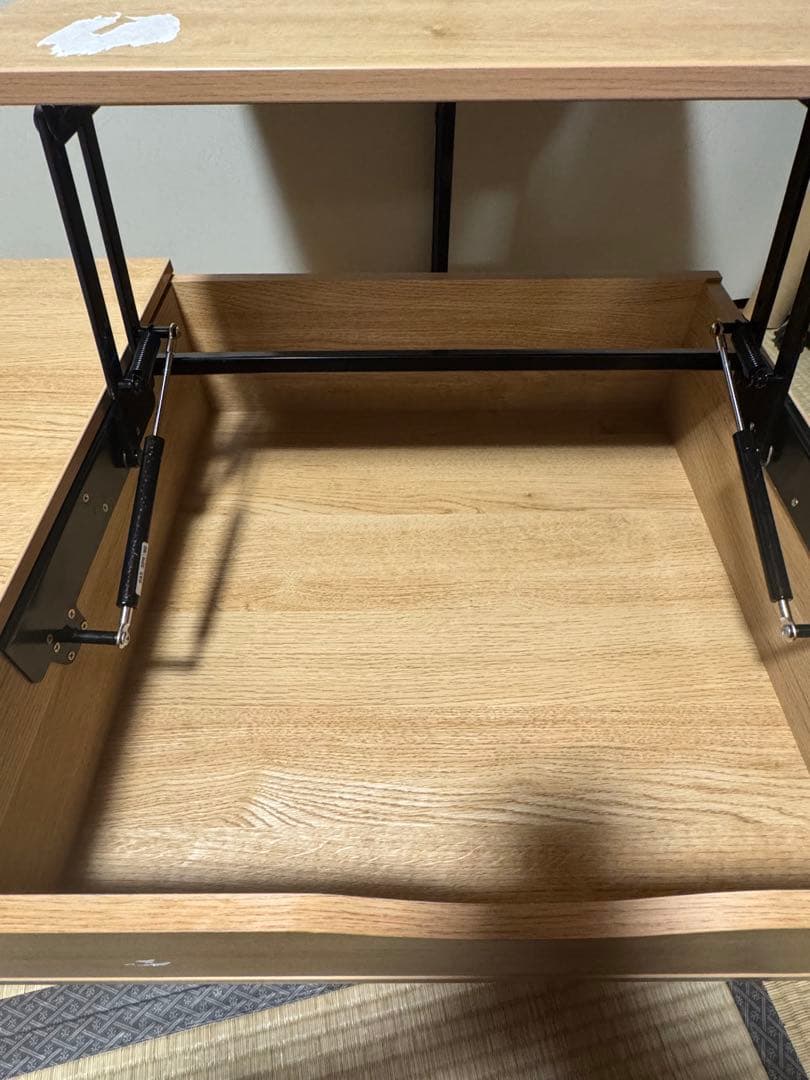 ニトリ　昇降リビングテーブル　リフティ　化粧シート剥がれあり