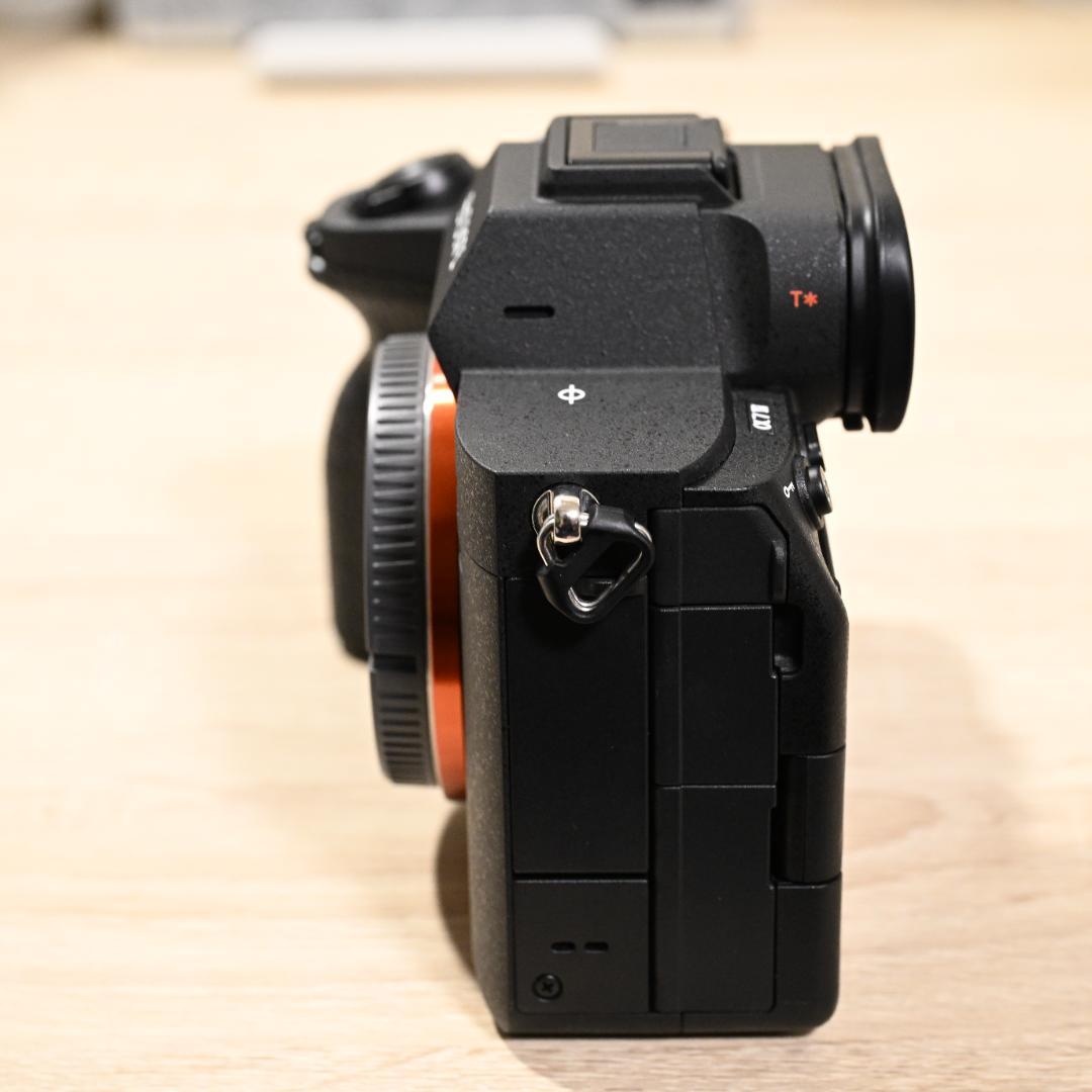 SONY α7 IV　ILCE-7M4　25年7月購入　2500枚以下