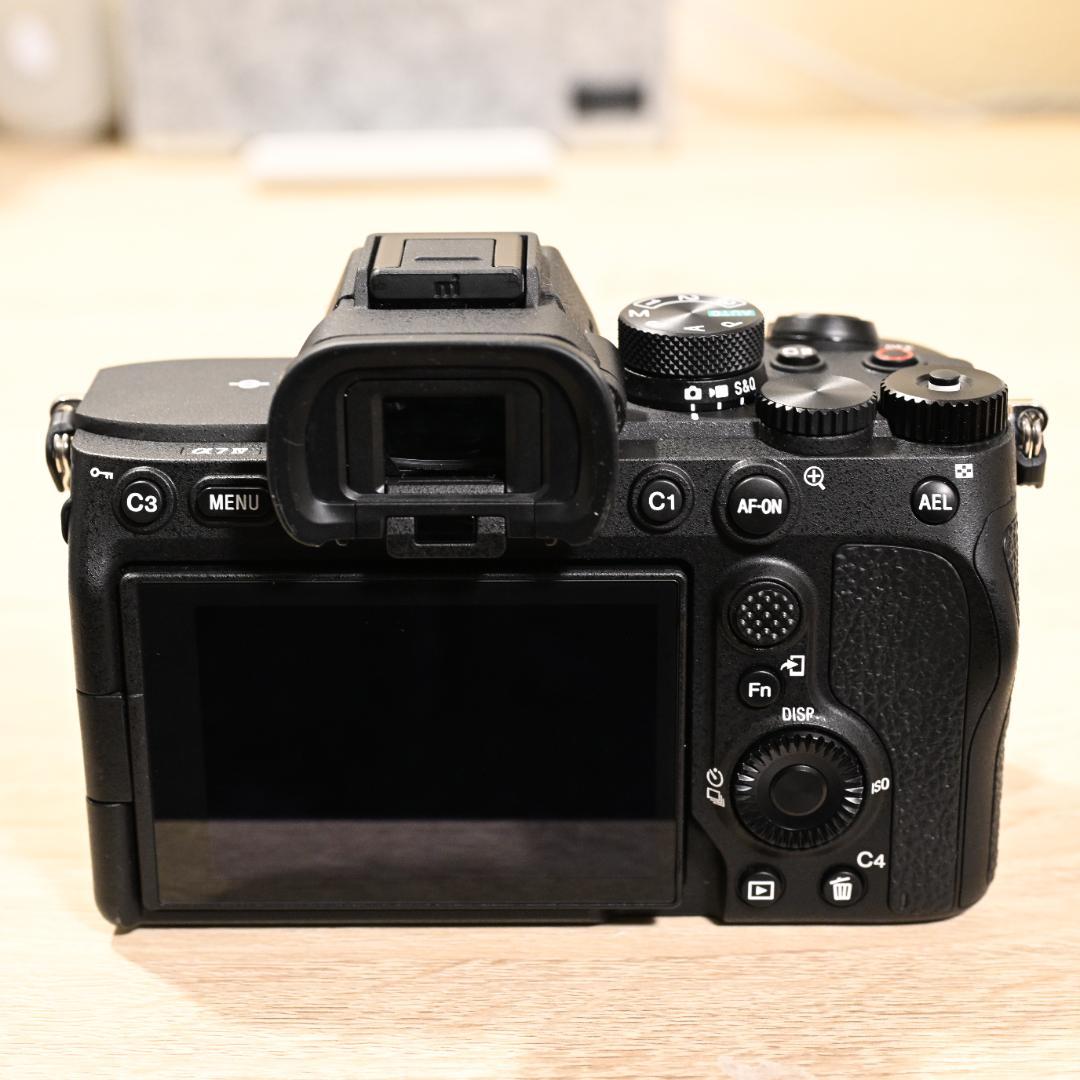 SONY α7 IV　ILCE-7M4　25年7月購入　2500枚以下
