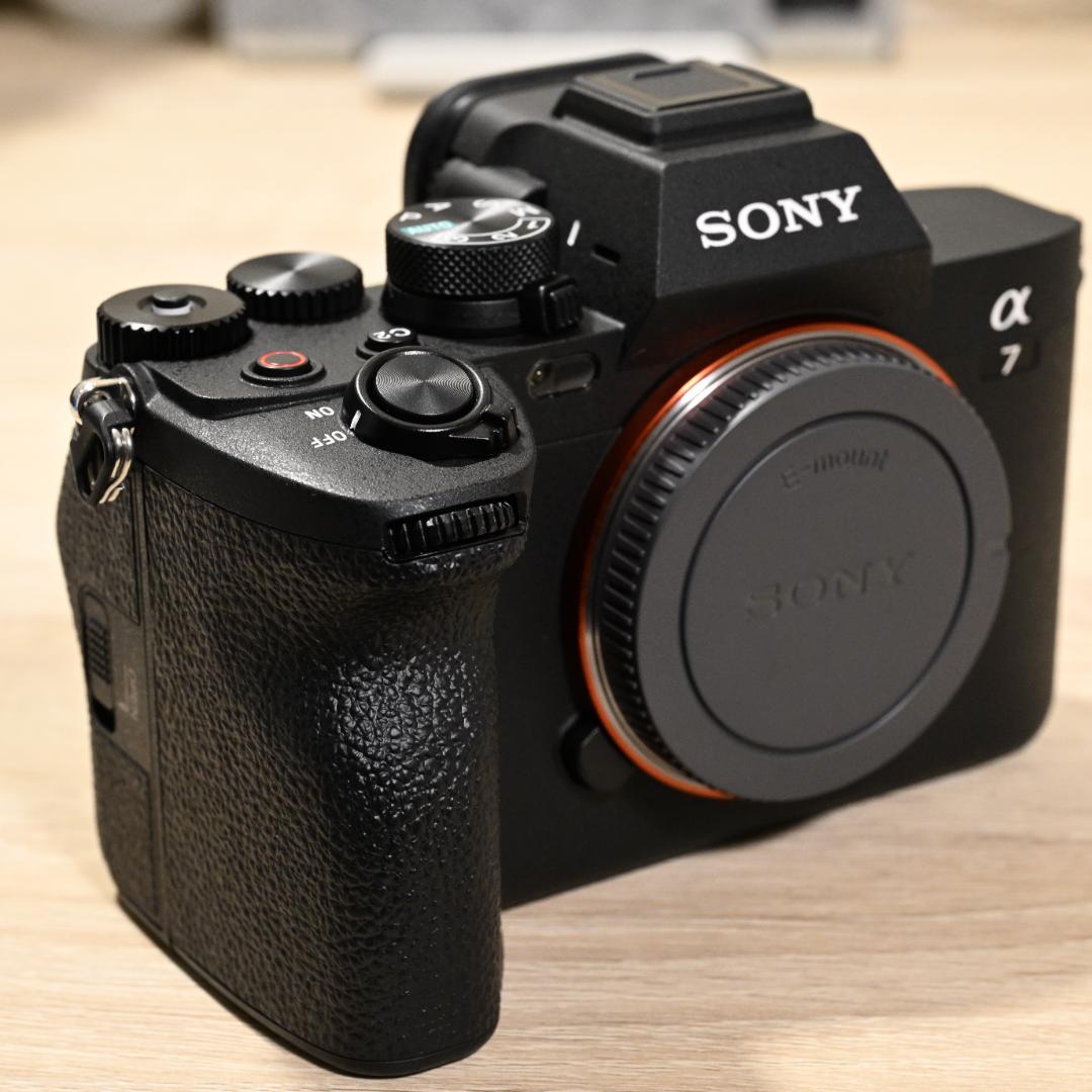 SONY α7 IV　ILCE-7M4　25年7月購入　2500枚以下