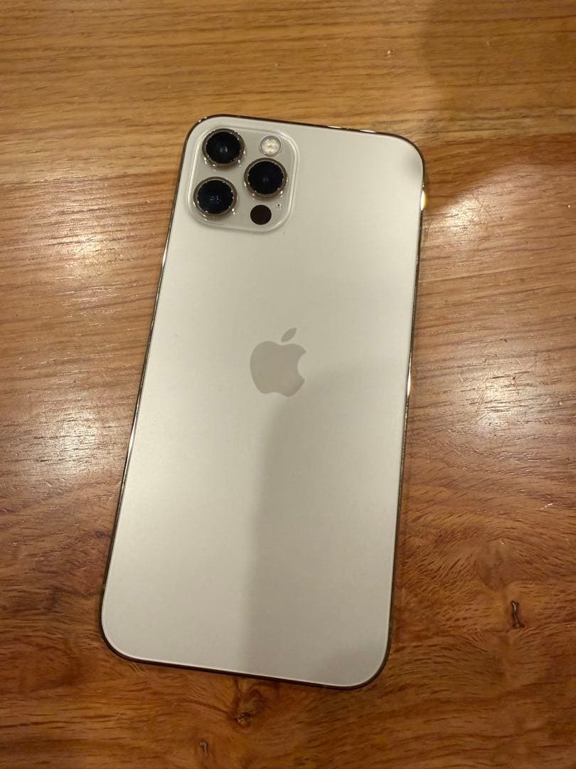 Apple iPhone 12 Pro ゴールド　本体