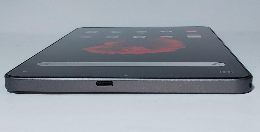 ALLDOCUBE KIZPAD PRO　8.4型キッズタブレット　4G LTE