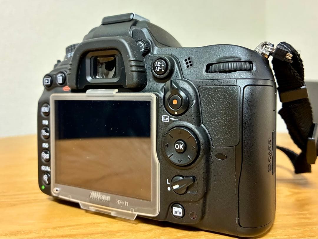 【お墨付き極美品】 Nikon D7000 デジタル一眼レフカメラ