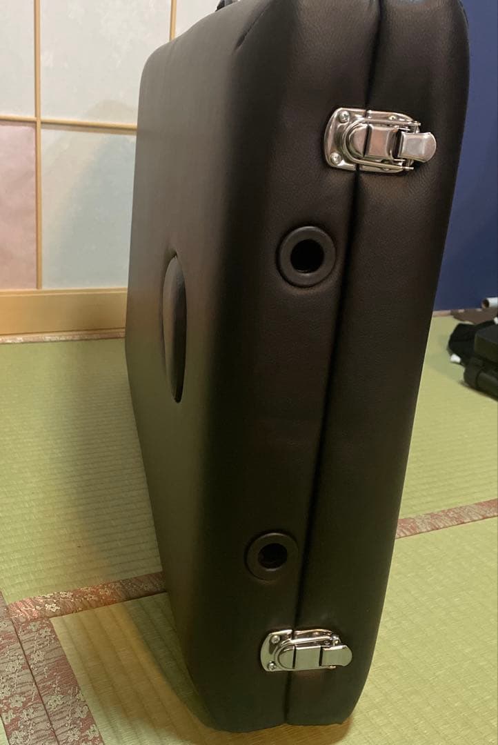 折りたたみマッサージベッド