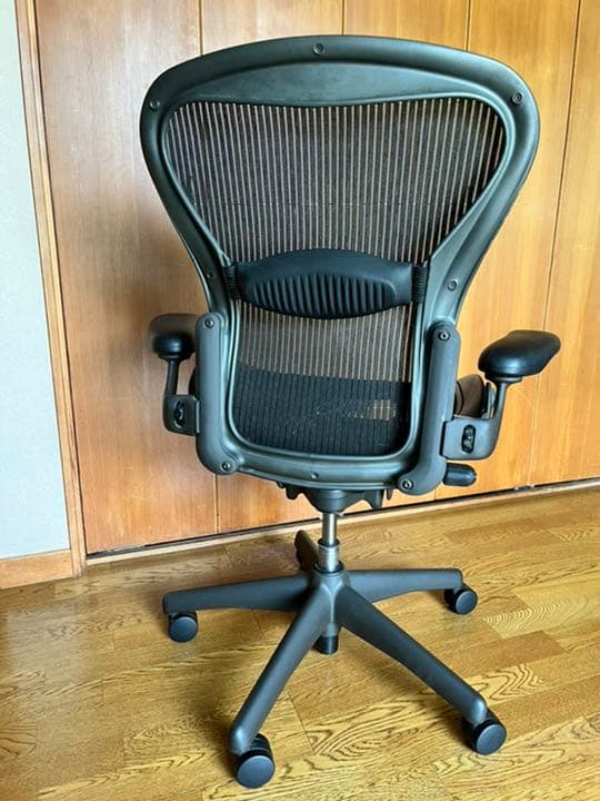 ハーマンミラー　アーロンチェア