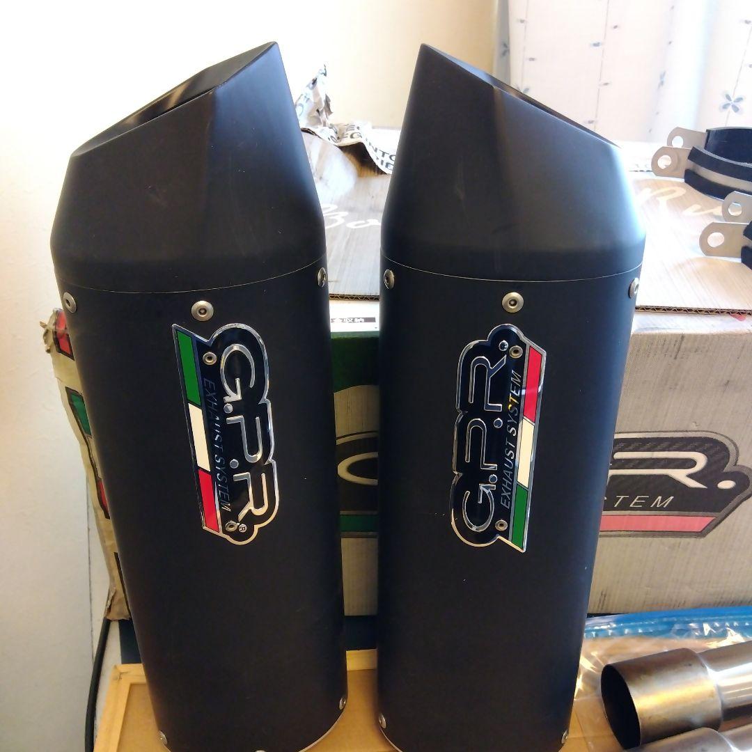 ホーネット900マフラー