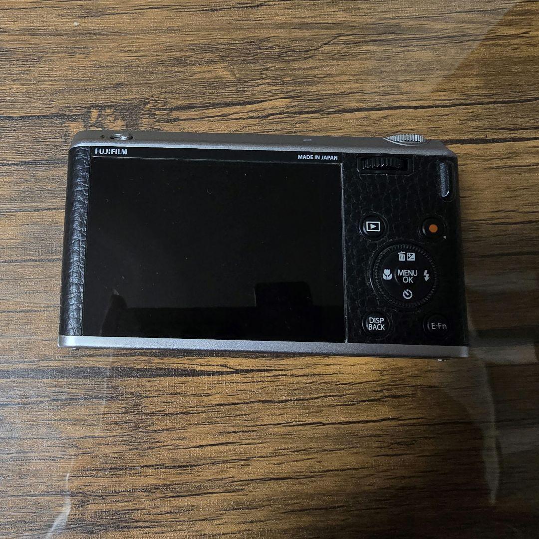 ⭐*︎様 【ジャンク品】Fujifilm コンパクトデジタルカメラ 本体 xf1