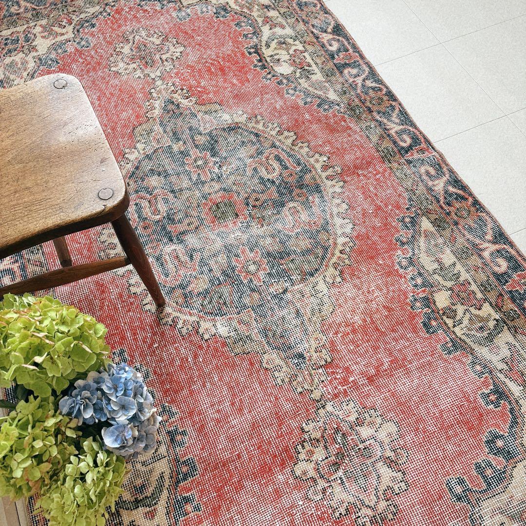 トルコ　ヴィンテージラグ　ピンク　ブルー　メダリオン