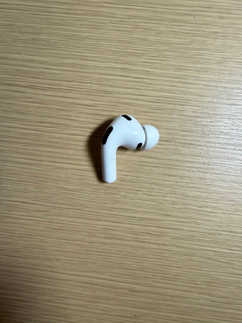 【ケース本体/右耳のみ】AirPods Pro 3 本体 充電ケース付