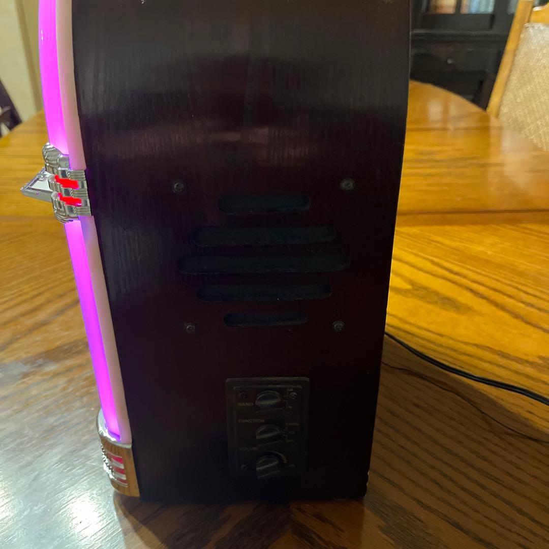 レトロジュークボックスラジオ付き CDプレーヤー （ジャンク）