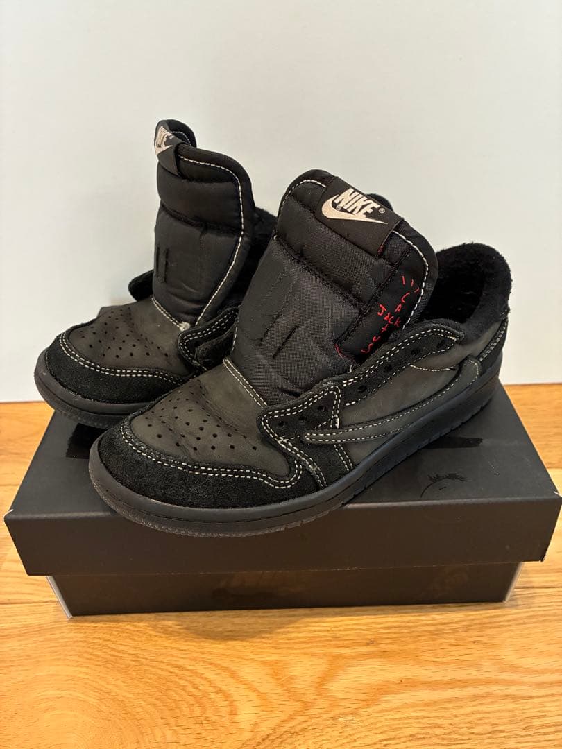 Nike Air Jordan キッズスニーカー ブラック　トラヴィススコット