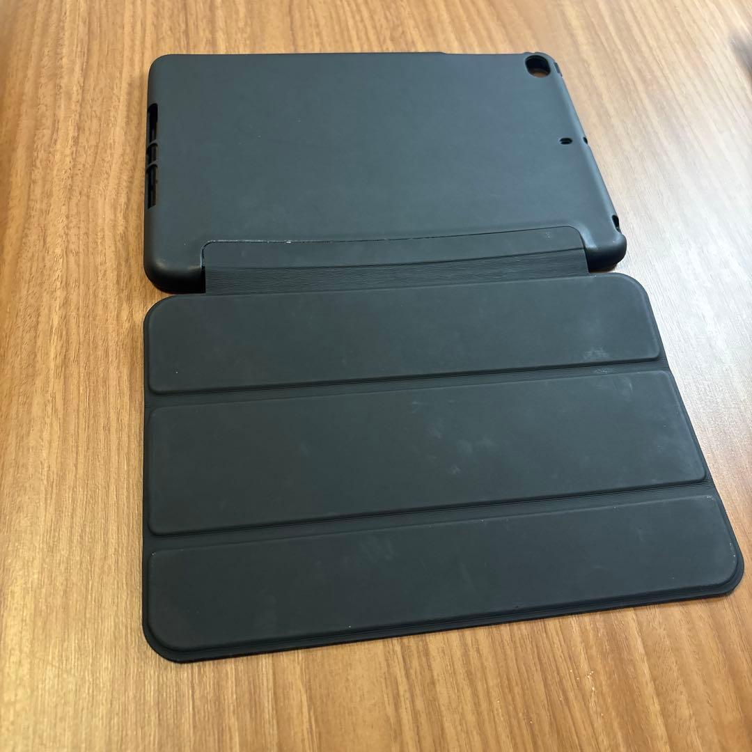 iPad mini 4 スペースグレイ（ケース付き）