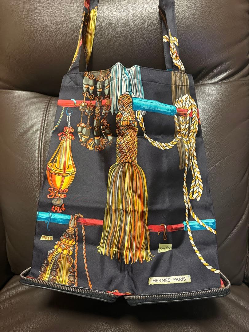 新品　HERMESエルメス　シルキーポップ　　携帯サブエコバッグ