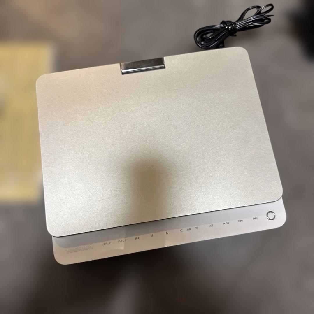 TOSHIBA REGZAポータブルブルーレイプレーヤーSD-BP900S