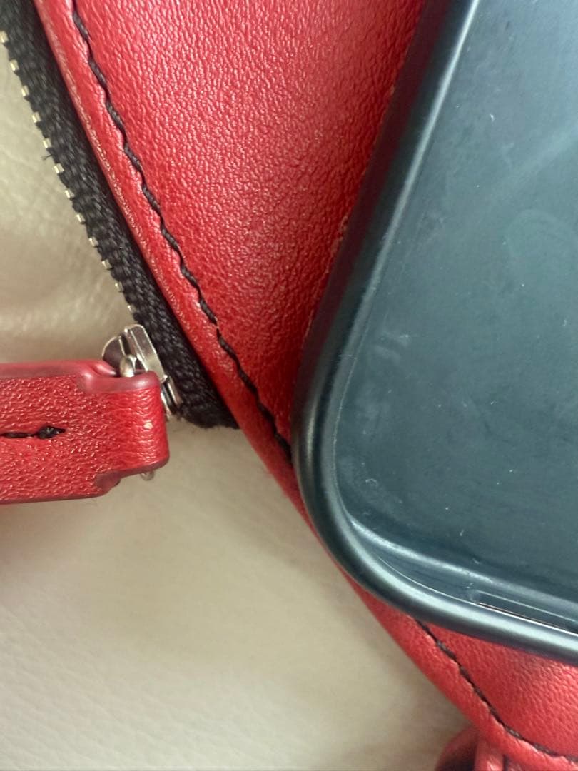 ajew ハート型 iPhoneケース レッド iPhone16promax