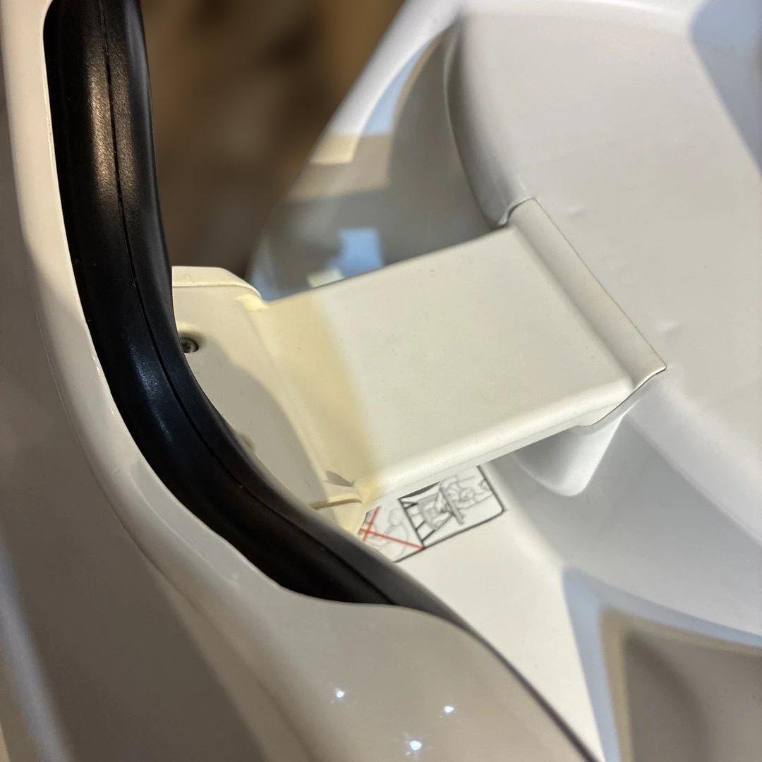 【良品廃盤品】ベビービョルン ハイチェア BABYBJORN ハーネス無しタイプ