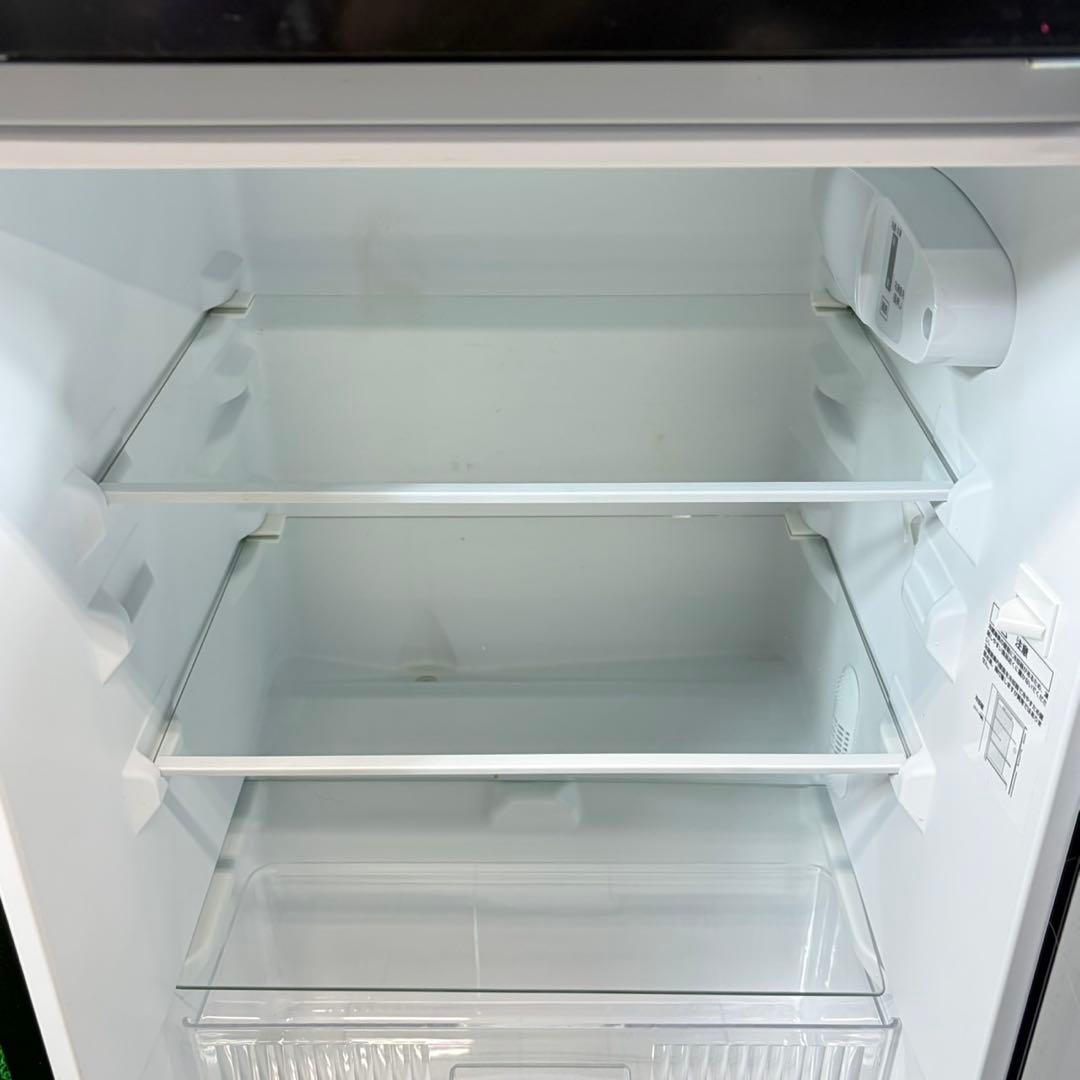 740 最新2025年製　一人暮らし用　冷蔵庫　100L強　小型　右開き　2ドア