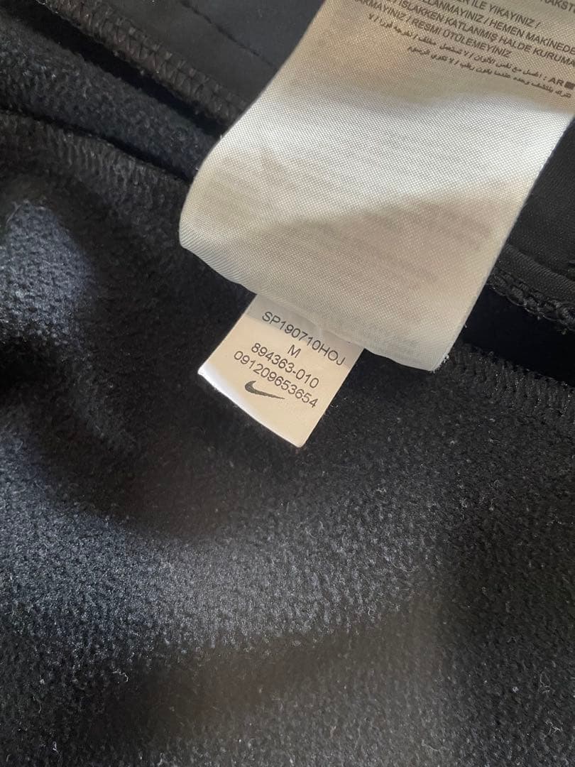 サッカーナイキマンチェスターシティMCFCアンセムジップジャケット黒黄