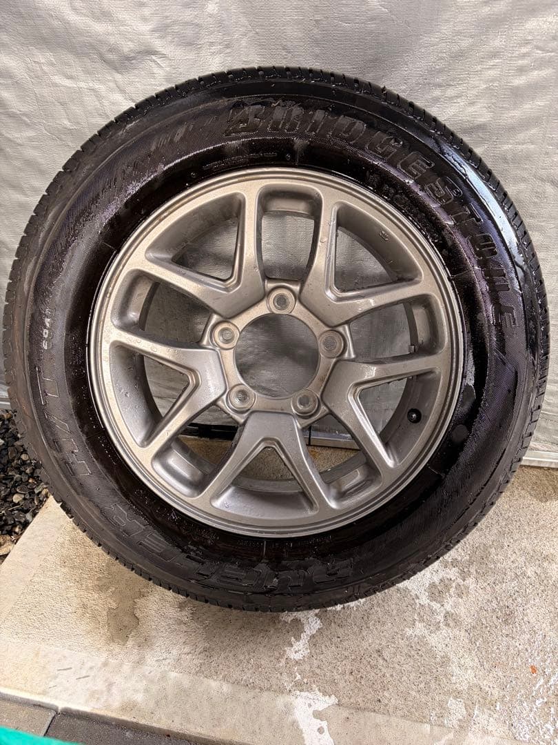 64ジムニ純正アルミホイール、タイヤセット