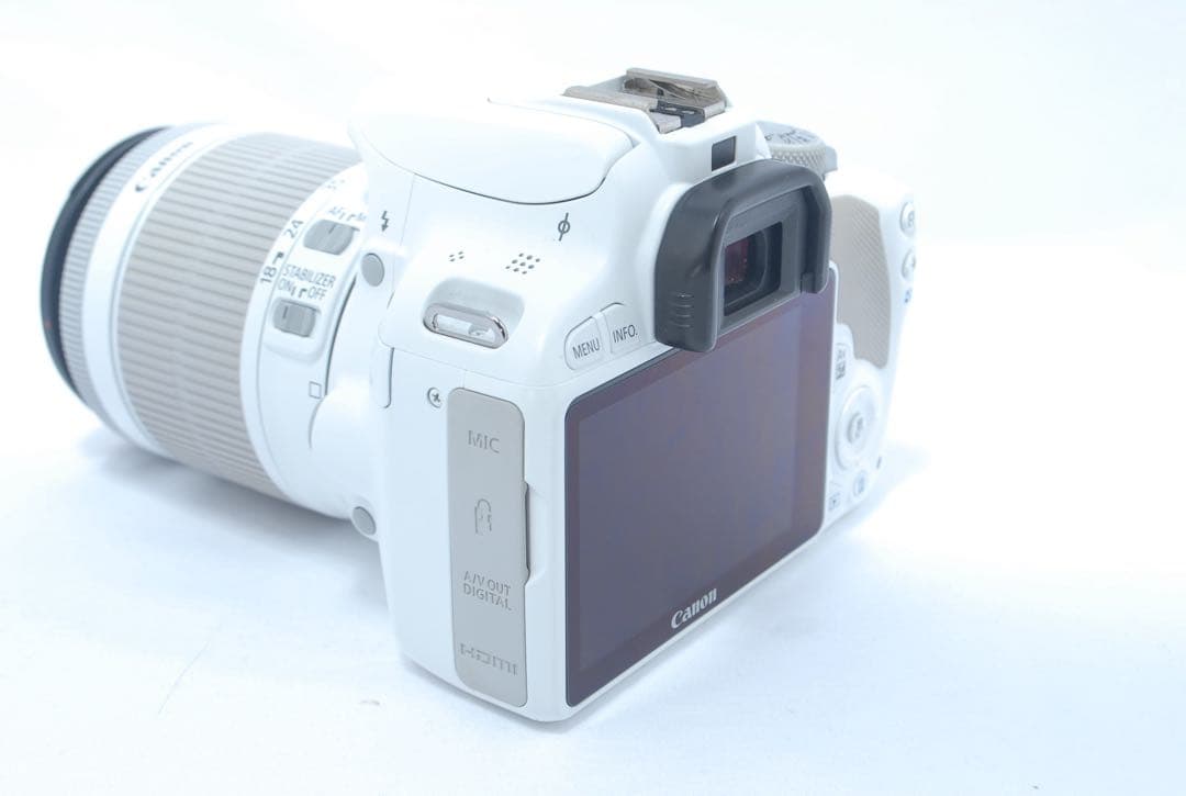大人気⭐️ホワイト 一眼レフ Canon kiss X7⭐️高性能レンズ⭐️スマホ転送