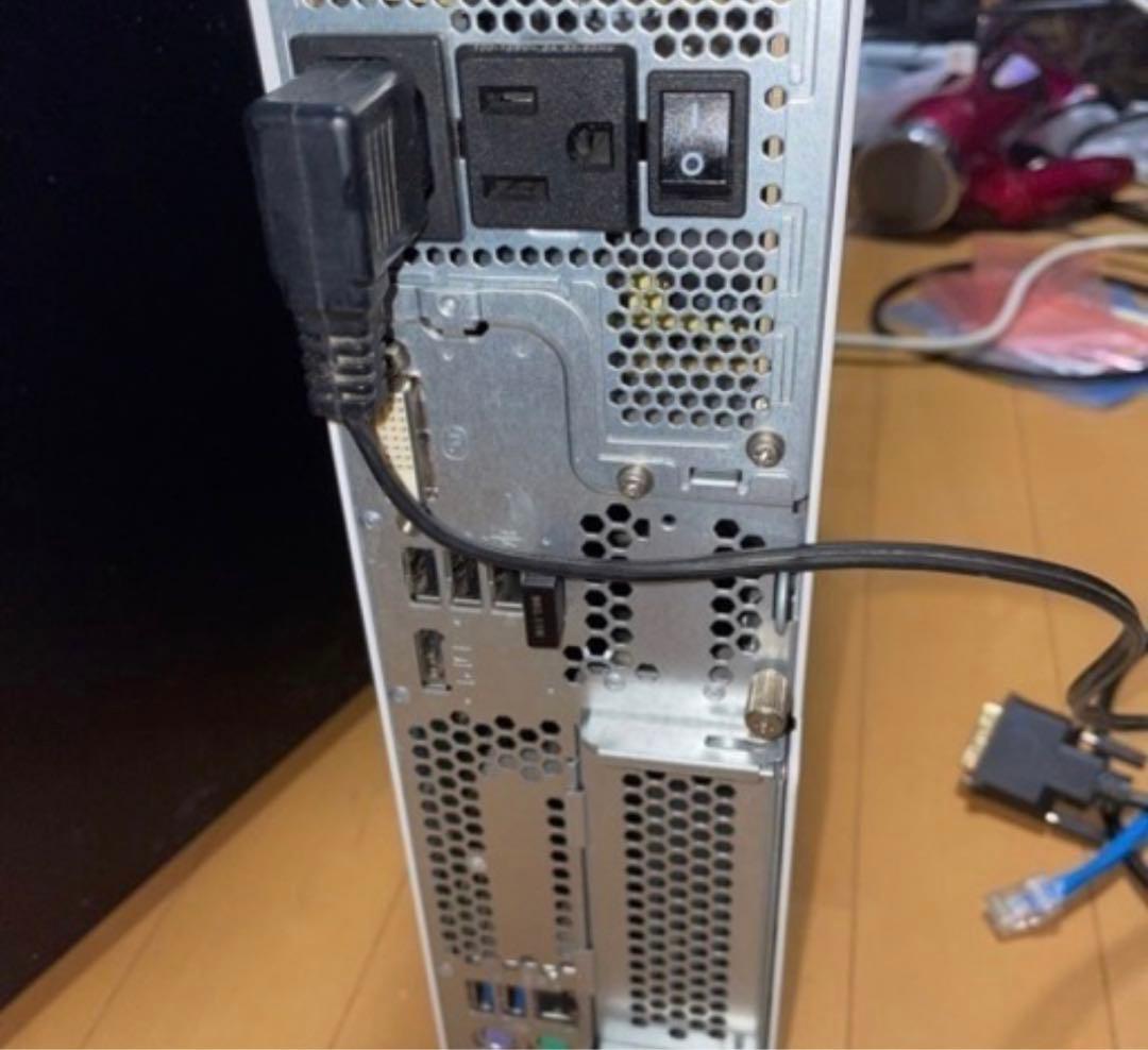 Win11【FUJITSU】core i3-6100 SSD メモリ8GB