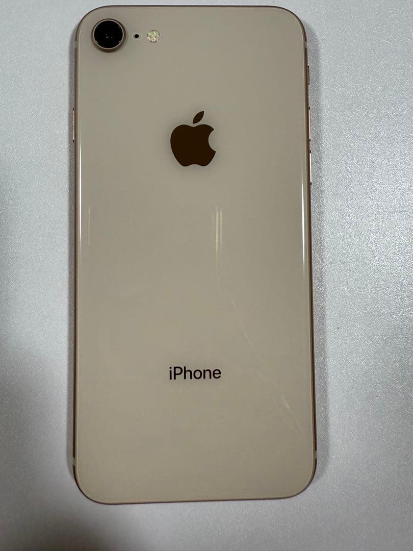 あ*い様 Apple iPhone 8 ゴールド バッテリー92%